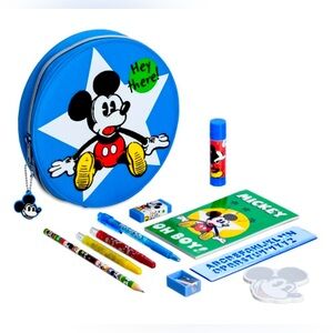 Mickey Mouse Zip-Up Stationery Kit NWT